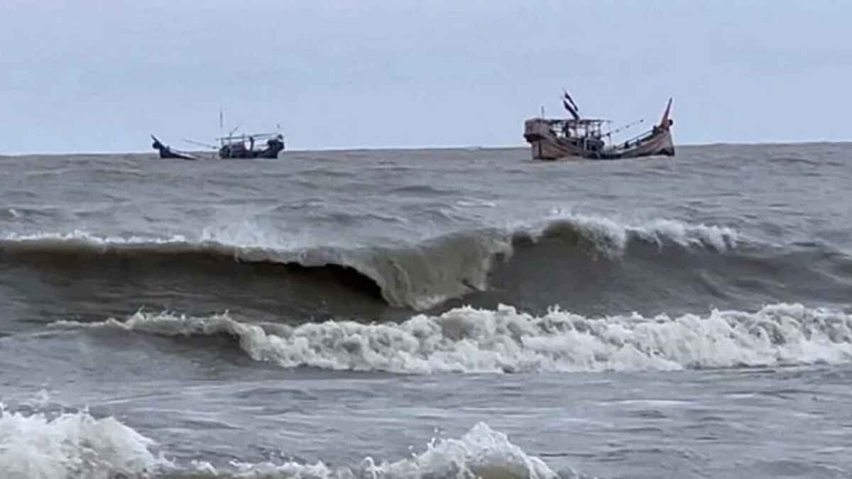 মোন্থা শেষে নতুন লঘুচাপ, চট্টগ্রাম-কক্সবাজারে ৩ নম্বর সংকেত